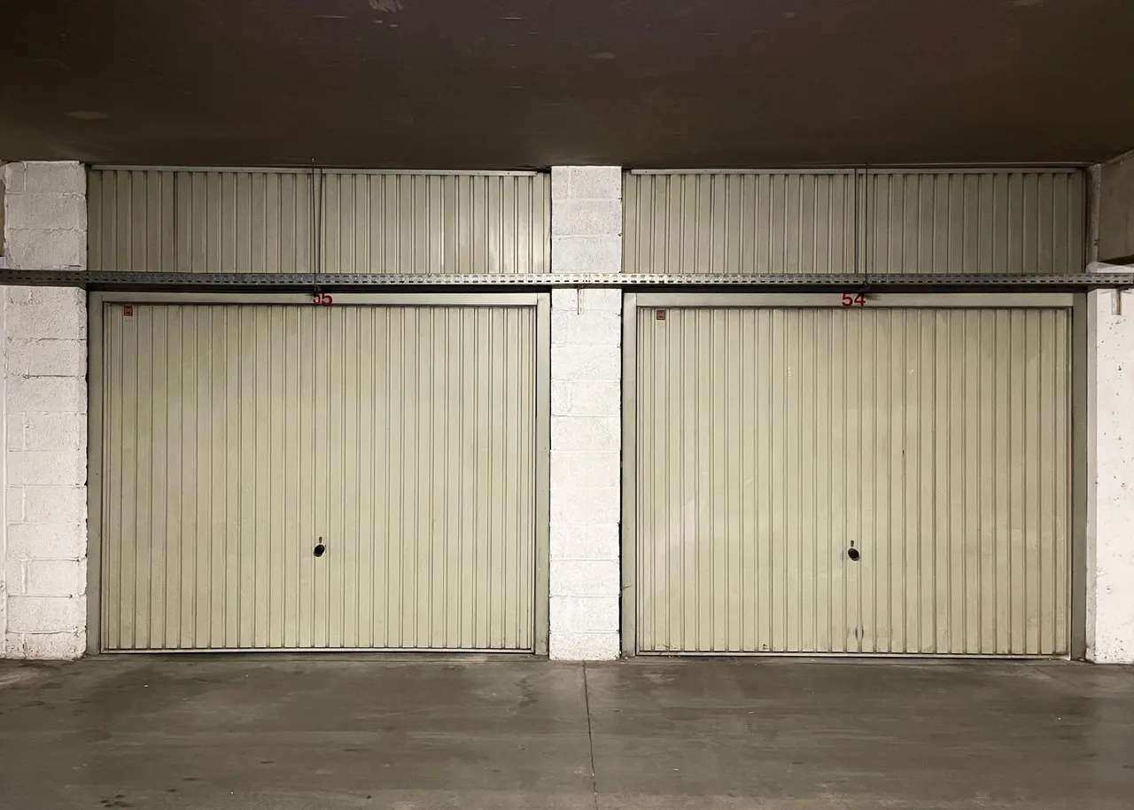 Garage Door Cable Replacement in Bakersfield